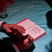 Philo.live! 2025: 15.11. Demokratie verteidigen – was heißt das? Mit Michel Friedman, Mod.: Svenja Flaßpöhler ©Marcus Glahn