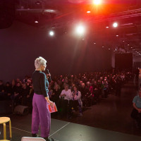 Philo.live! 2025: 16.11. Gibt es Gerechtigkeit? Mit Bernhard Schlink. Mod.: Nicola Steiner ©Marcus Glahn