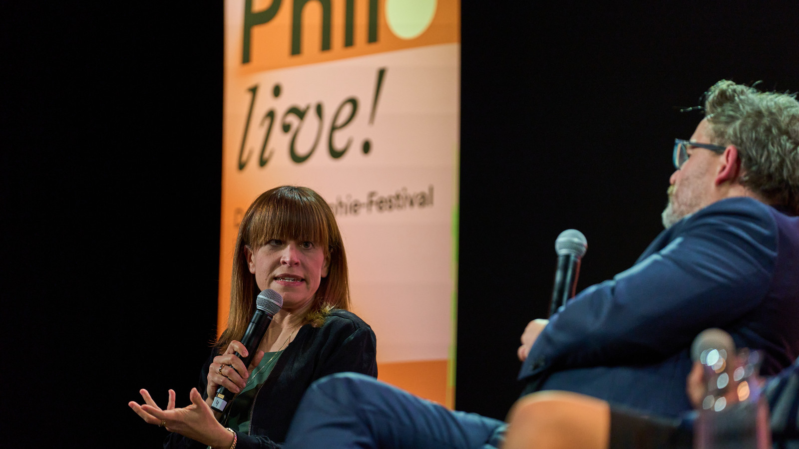 Julia Reuschenbach, Wolfram Eilenberger und Sahra Wagenknecht auf der Philo.live Berlin